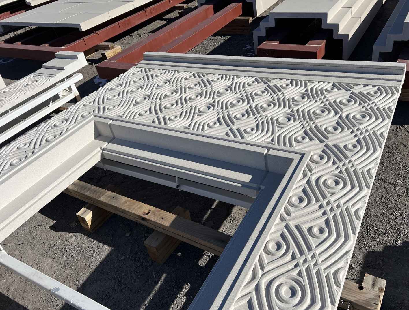 Proceso de fabricación de componentes de GFRC para el Templo de Port Vila en planta MXUD, Querétaro